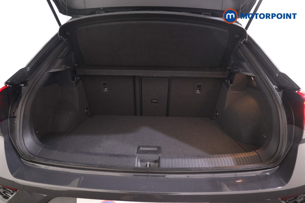 Volkswagen T-Roc R-Line Manual Petrol SUV - Stock Number (1599237) - 21st supplementary image