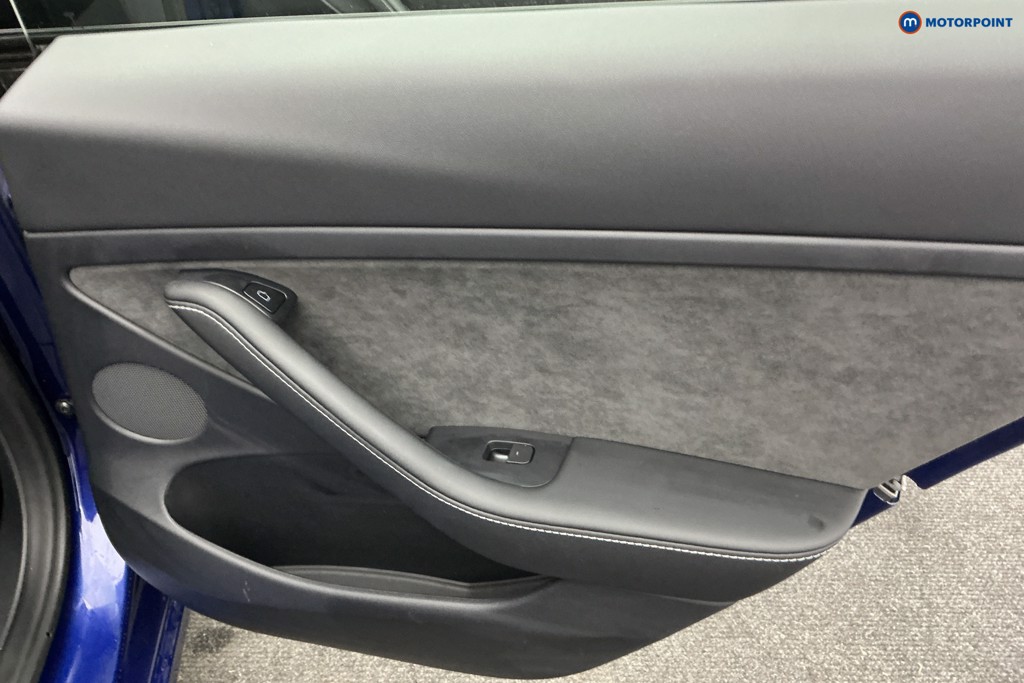 Tesla Model 3 Long Range Automatic Electric Saloon - Stock Number (1599653) - 23rd supplementary image