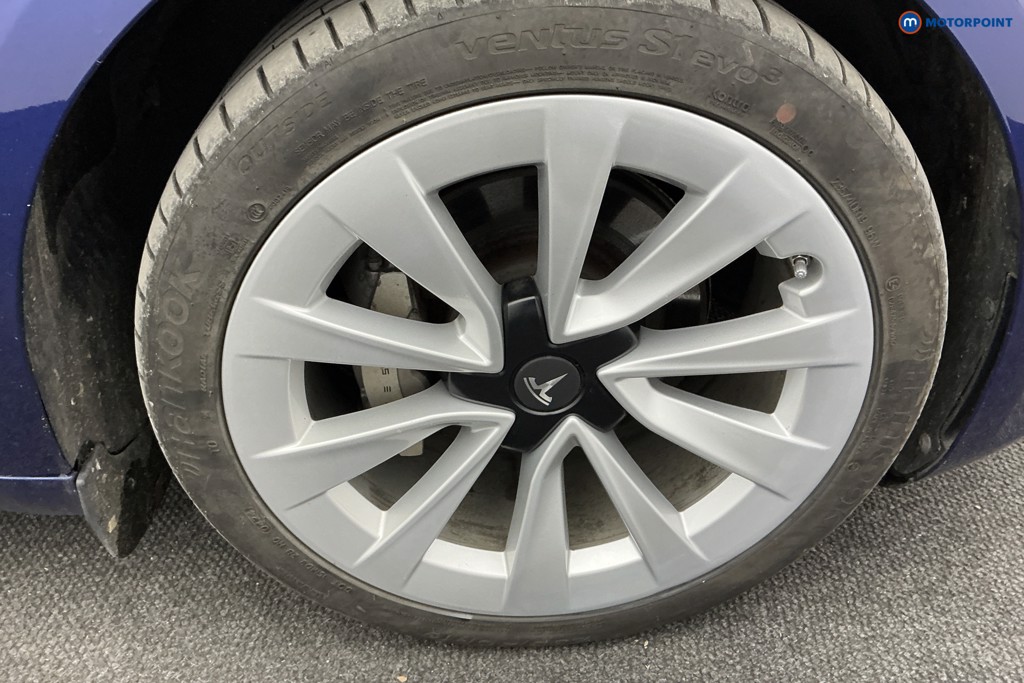 Tesla Model 3 Long Range Automatic Electric Saloon - Stock Number (1599653) - 33rd supplementary image