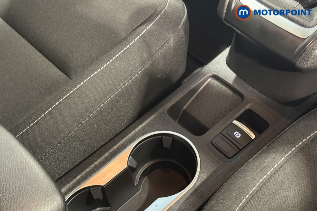 Renault Captur Iconic Manual Petrol SUV - Stock Number (1599963) - 14th supplementary image