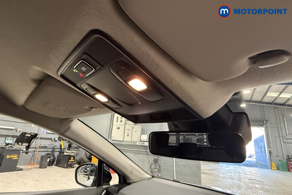 Renault Captur Iconic Manual Petrol SUV - Stock Number (1599963) - 16th supplementary image