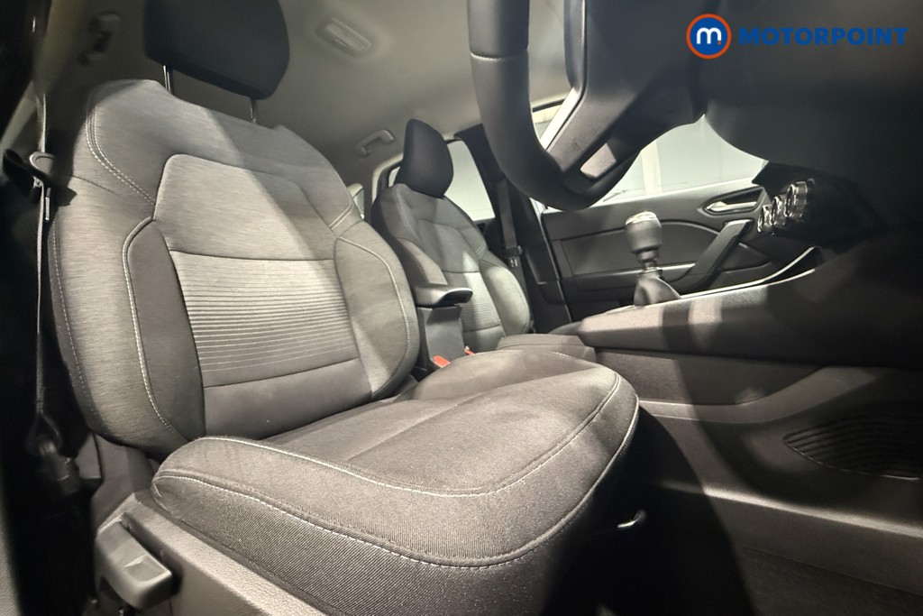 Renault Captur Iconic Manual Petrol SUV - Stock Number (1599963) - 17th supplementary image