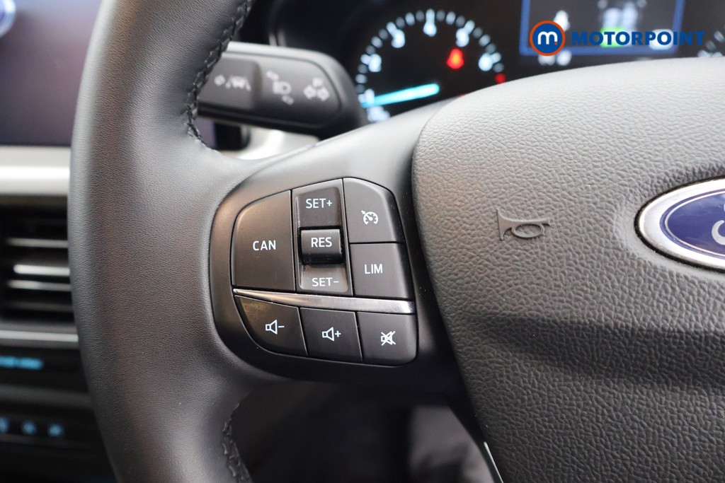 Ford Focus Titanium Manual Petrol Hatchback - Stock Number (1600639) - 2nd supplementary image