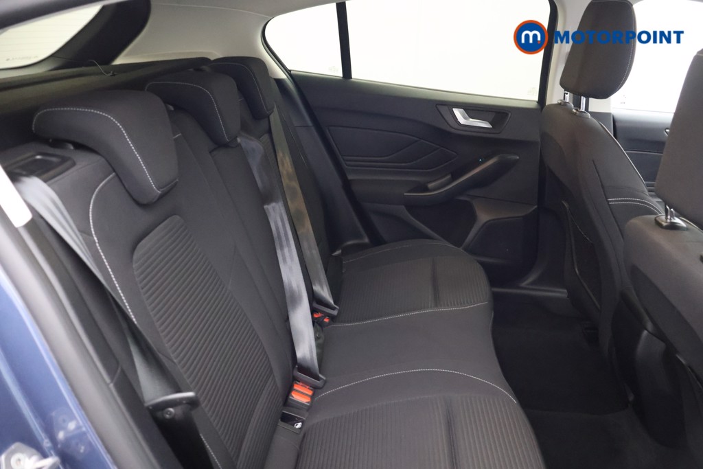 Ford Focus Titanium Manual Petrol Hatchback - Stock Number (1600639) - 17th supplementary image
