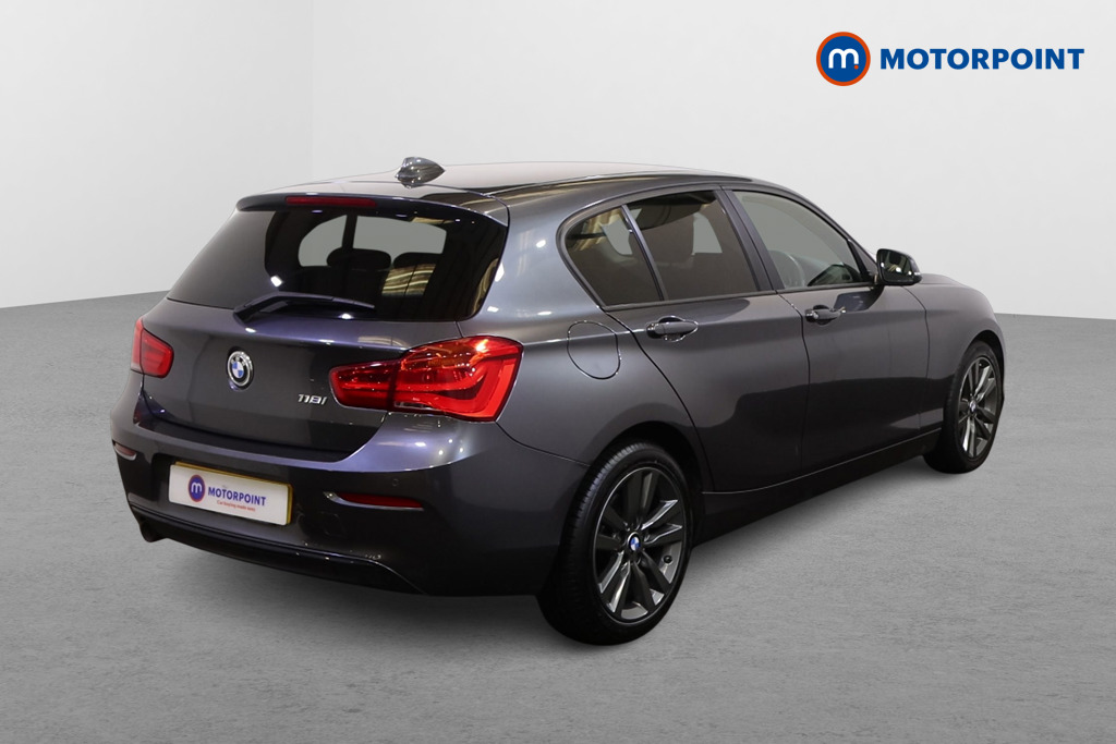 BMW 1 Series Sport Manual Petrol Hatchback - Stock Number (1600656) - Drivers side rear corner