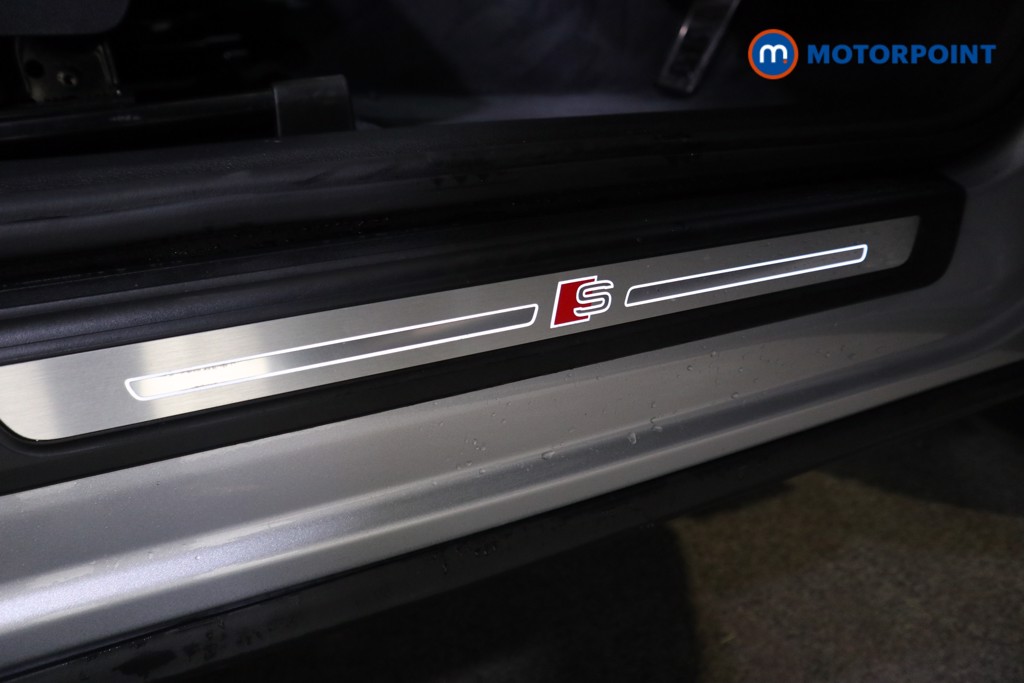 Audi Q5 Black Edition Automatic Diesel SUV - Stock Number (1600951) - 15th supplementary image