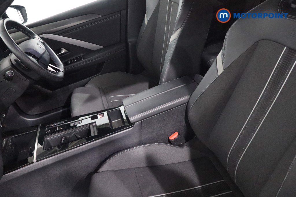 Vauxhall Astra GS Automatic Petrol Estate - Stock Number (1601015) - 4th supplementary image