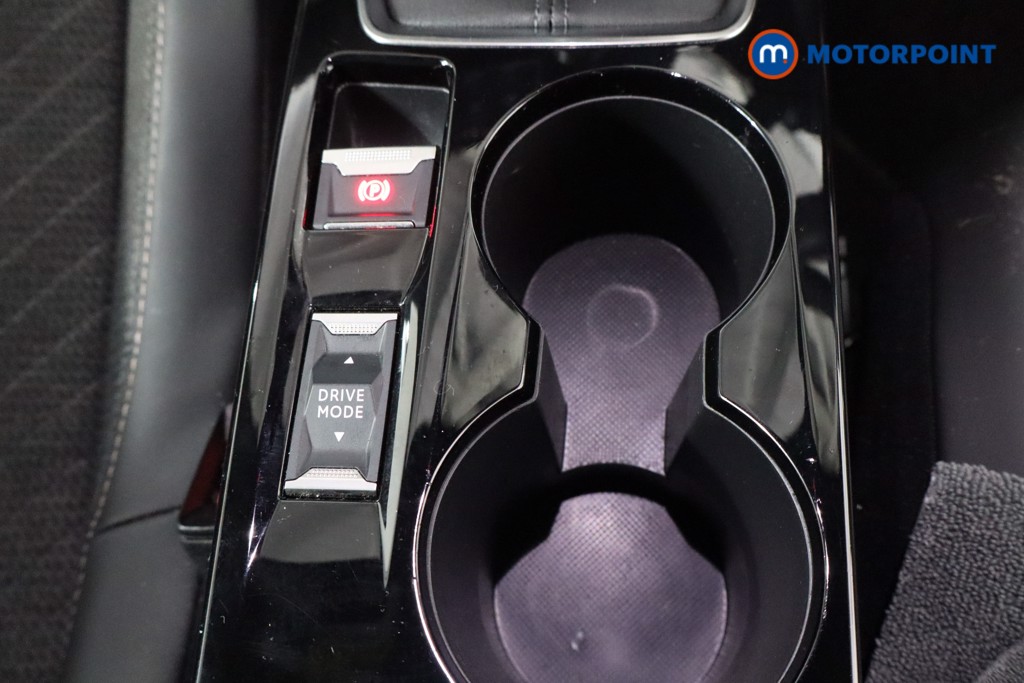 Peugeot 2008 Allure Manual Petrol SUV - Stock Number (1601022) - 19th supplementary image