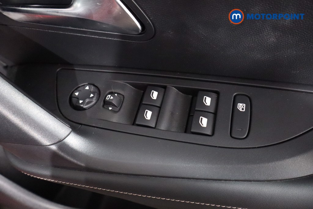 Peugeot 2008 Allure Manual Petrol SUV - Stock Number (1601022) - 23rd supplementary image