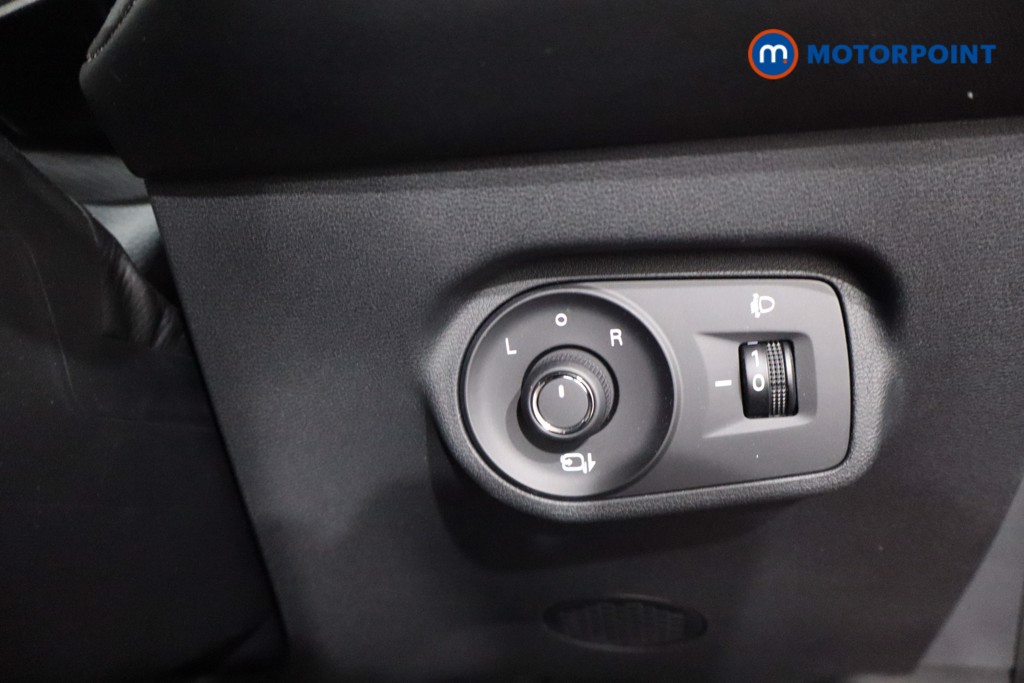 Mg Motor Uk ZS Trophy Automatic Petrol-Electric Hybrid SUV - Stock Number (1601289) - 18th supplementary image