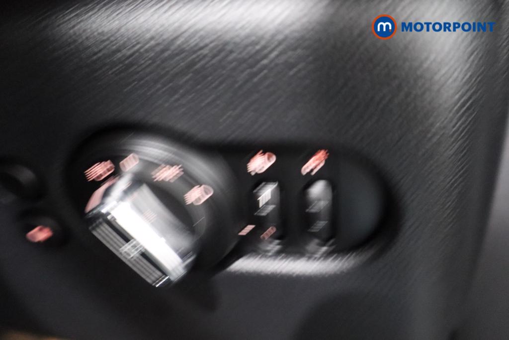 Mini Hatchback Cooper Classic Automatic Petrol Hatchback - Stock Number (1601476) - 11th supplementary image