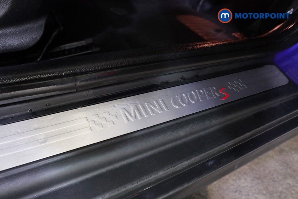 Mini Hatchback Cooper S Classic Automatic Petrol Hatchback - Stock Number (1601687) - 13th supplementary image