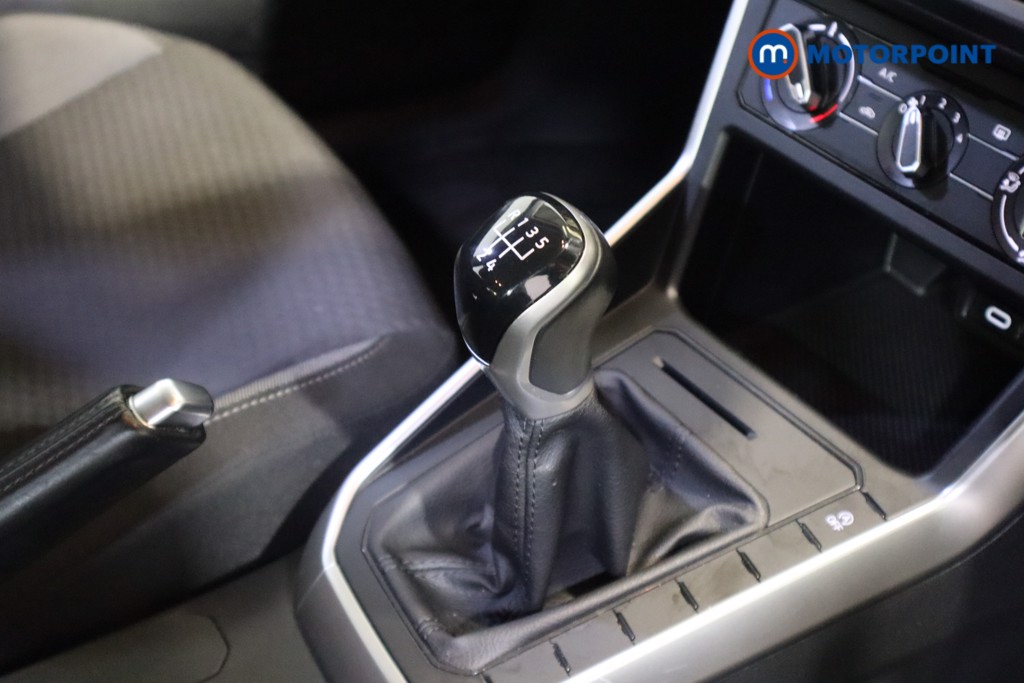 Volkswagen Polo Life Manual Petrol Hatchback - Stock Number (1601715) - 5th supplementary image