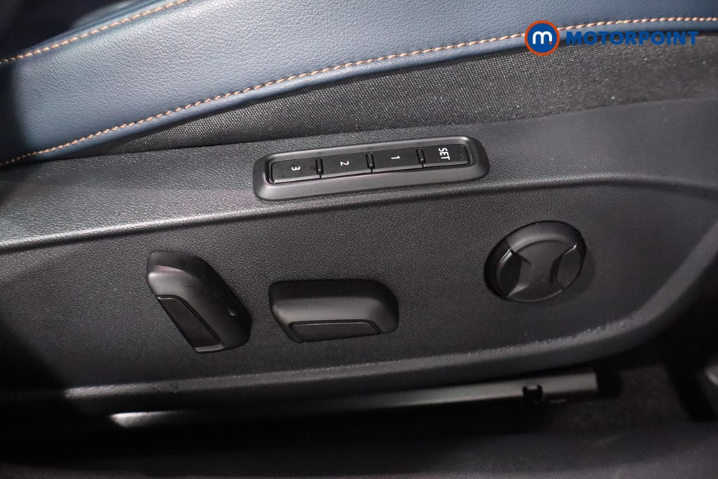 Cupra Leon Vz3 Design Edition Automatic Petrol Hatchback - Stock Number (1601767) - 25th supplementary image