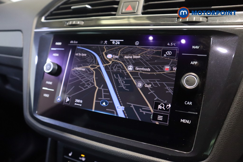 Volkswagen Tiguan R-Line Automatic Petrol SUV - Stock Number (1601811) - 2nd supplementary image