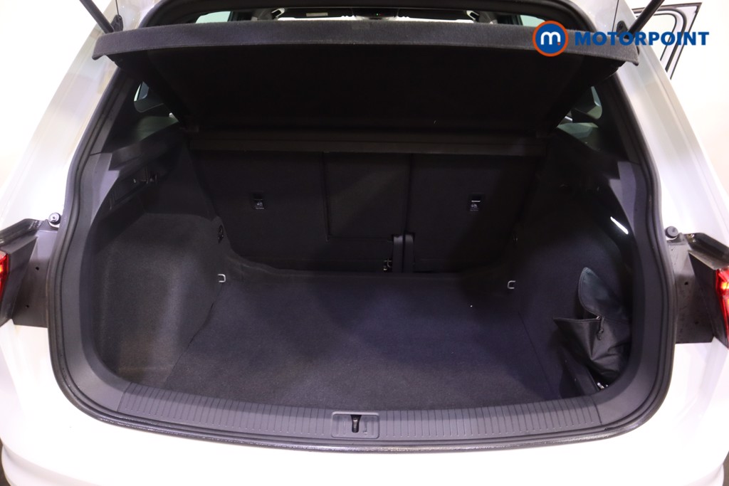 Volkswagen Tiguan R-Line Automatic Petrol SUV - Stock Number (1601811) - 8th supplementary image