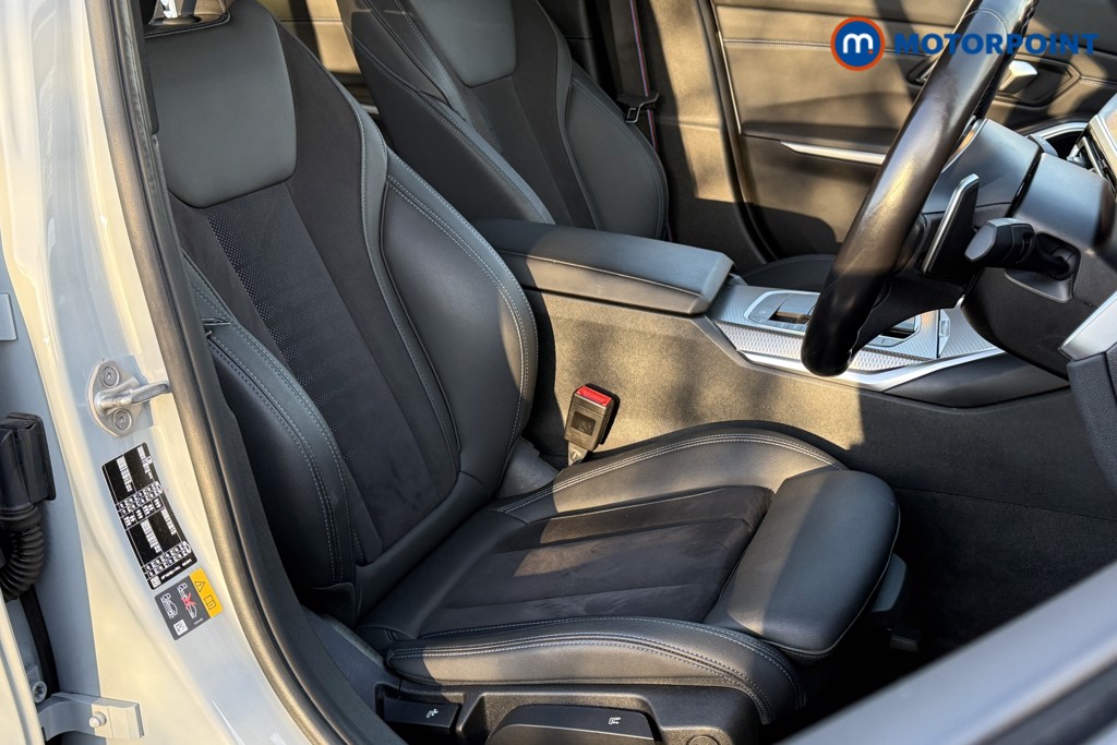 BMW 3 Series M Sport Automatic Petrol Plug-In Hybrid Estate - Stock Number (1602164) - 14th supplementary image