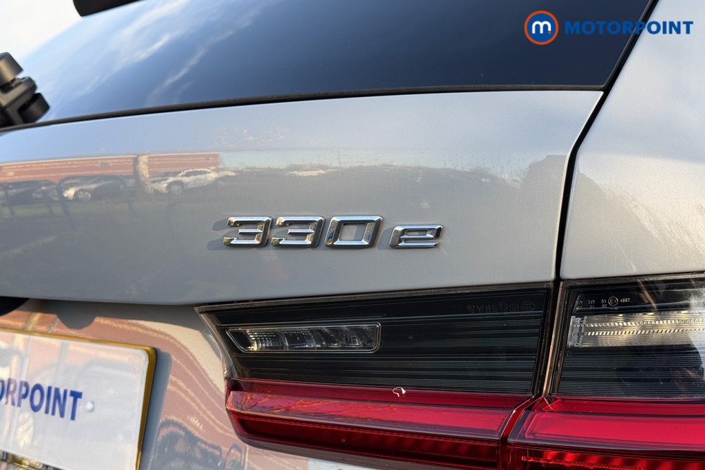 BMW 3 Series M Sport Automatic Petrol Plug-In Hybrid Estate - Stock Number (1602164) - 29th supplementary image