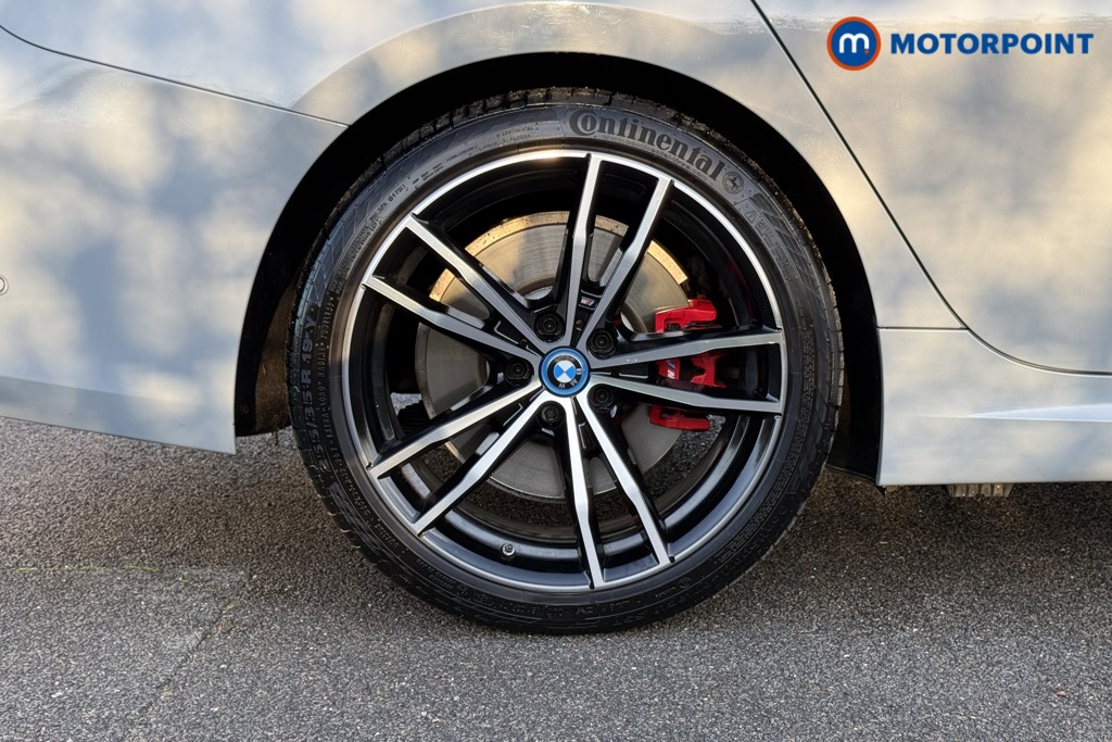 BMW 3 Series M Sport Automatic Petrol Plug-In Hybrid Estate - Stock Number (1602164) - 35th supplementary image