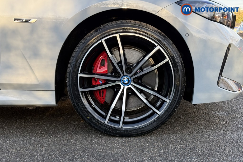 BMW 3 Series M Sport Automatic Petrol Plug-In Hybrid Estate - Stock Number (1602164) - 36th supplementary image