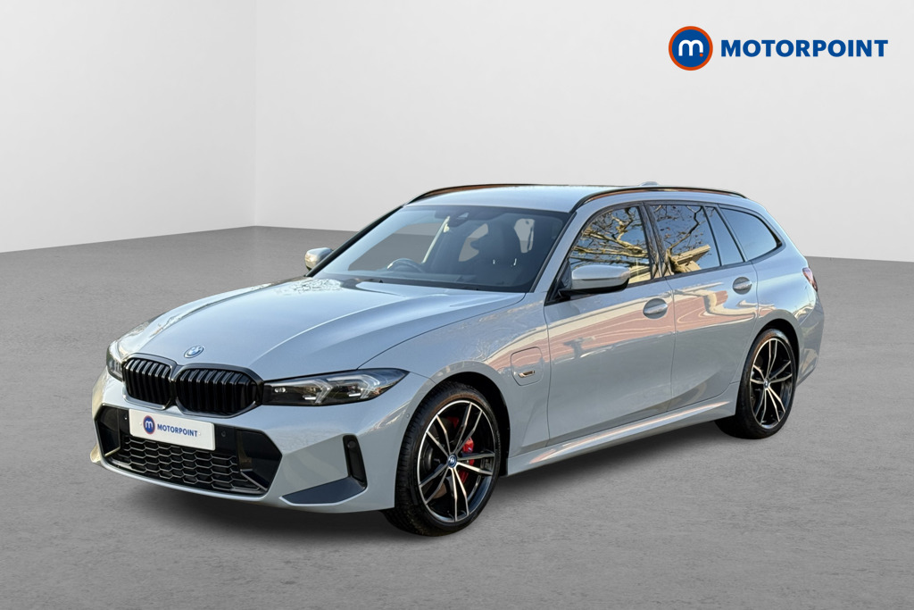 BMW 3 Series M Sport Automatic Petrol Plug-In Hybrid Estate - Stock Number (1602164) - Passenger side front corner