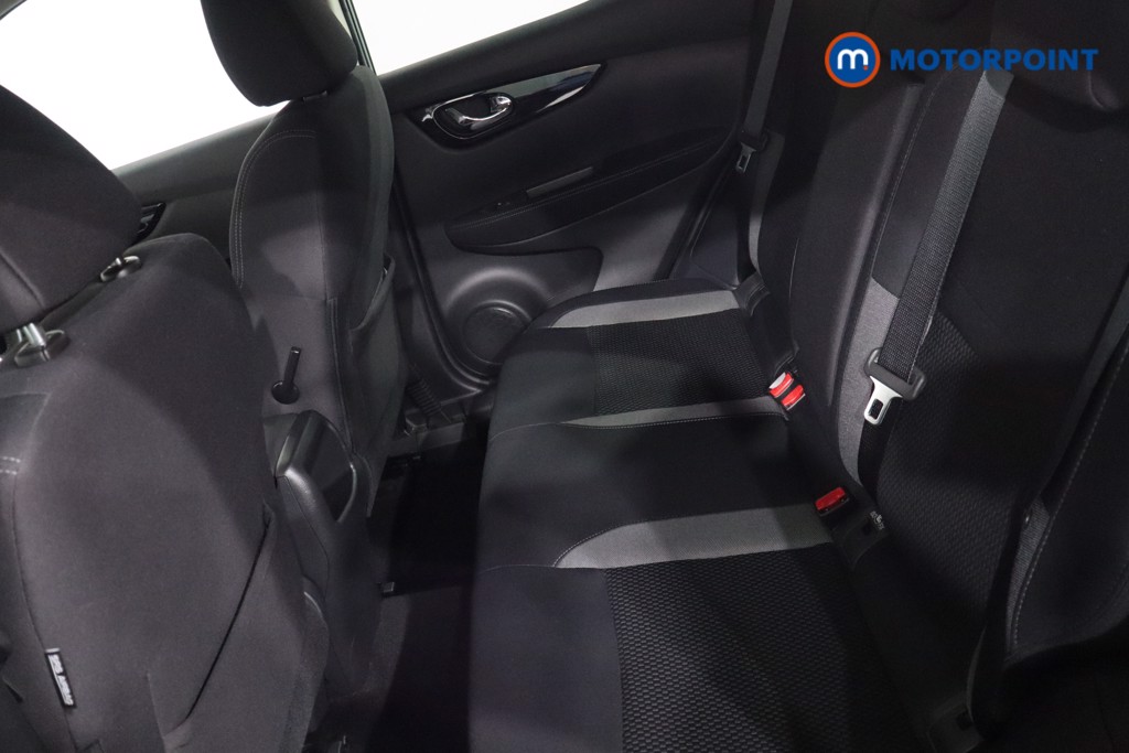 Nissan Qashqai Acenta Premium Automatic Petrol SUV - Stock Number (1602178) - 5th supplementary image