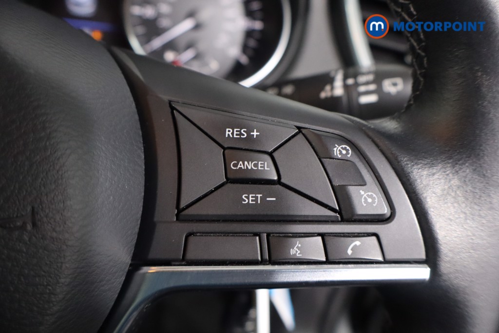 Nissan Qashqai Acenta Premium Automatic Petrol SUV - Stock Number (1602178) - 8th supplementary image