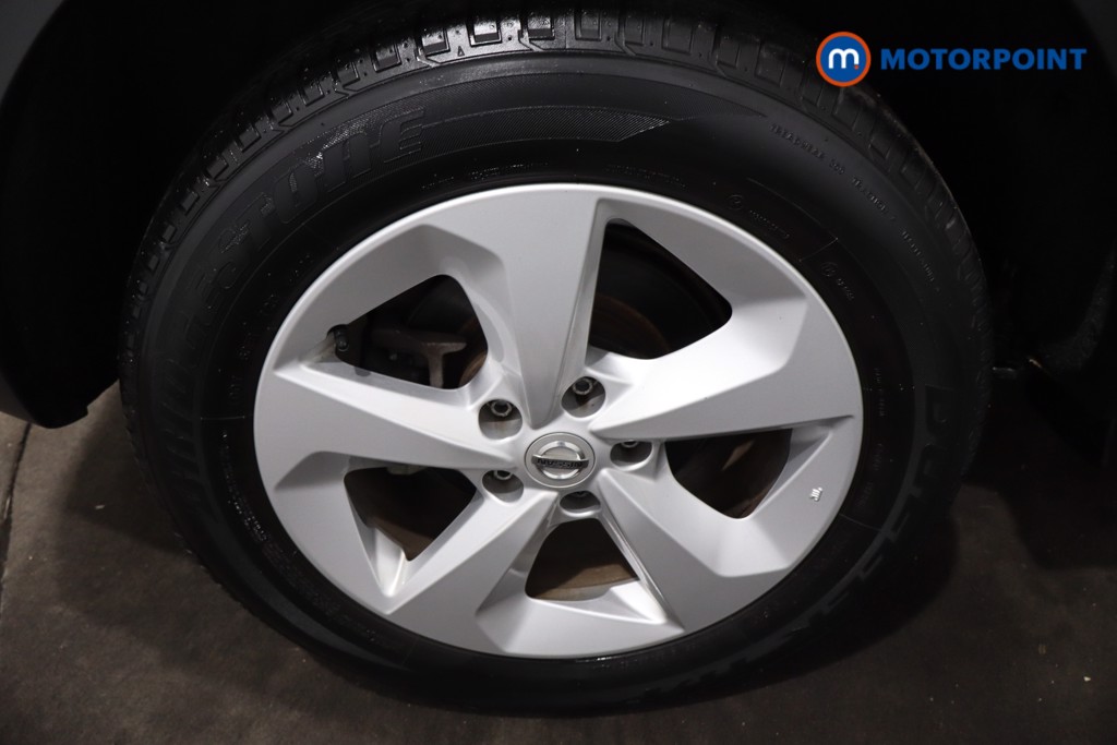 Nissan Qashqai Acenta Premium Automatic Petrol SUV - Stock Number (1602178) - 9th supplementary image