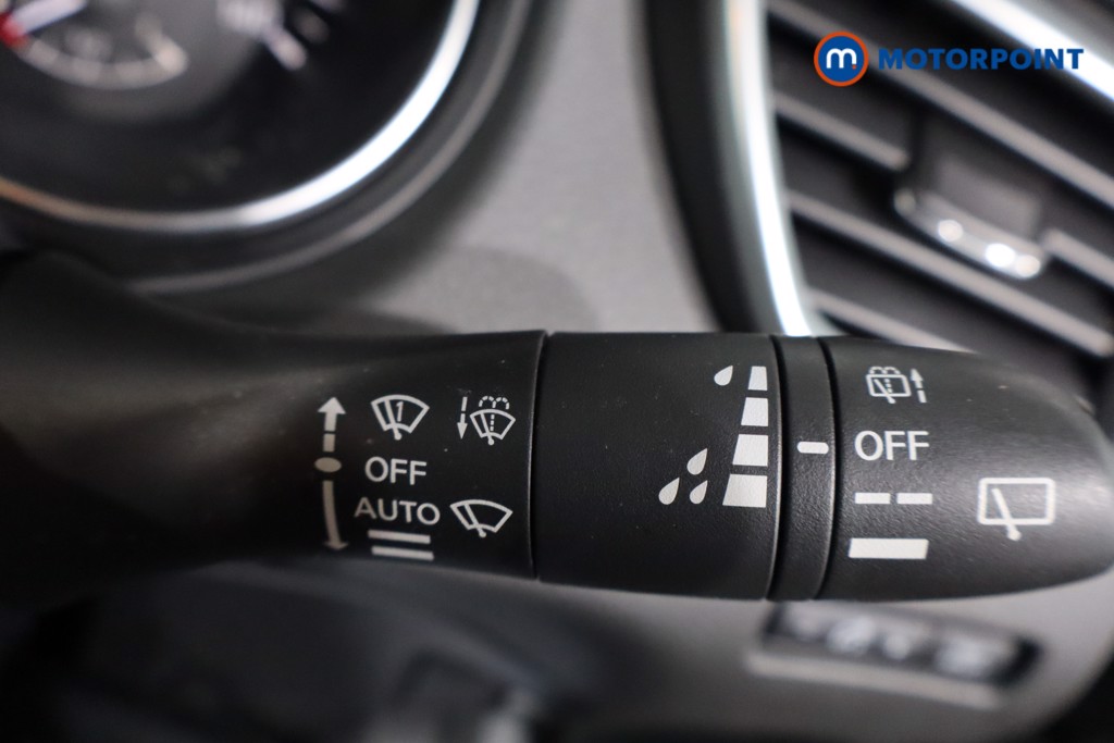 Nissan Qashqai Acenta Premium Automatic Petrol SUV - Stock Number (1602178) - 16th supplementary image