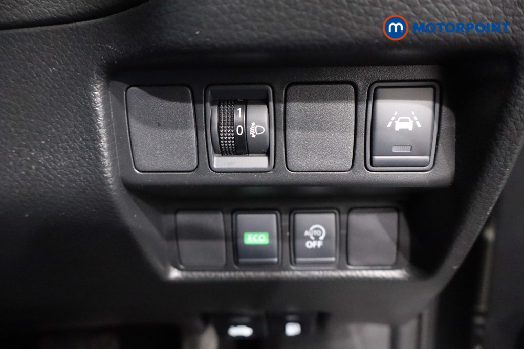 Nissan Qashqai Acenta Premium Automatic Petrol SUV - Stock Number (1602178) - 20th supplementary image