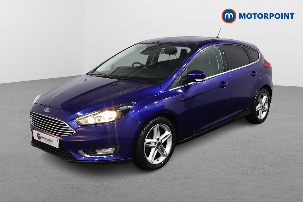 Ford Focus Titanium Manual Diesel Hatchback - Stock Number (1602382) - Passenger side front corner