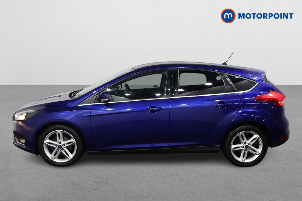 Ford Focus Titanium Manual Diesel Hatchback - Stock Number (1602382) - Passenger side