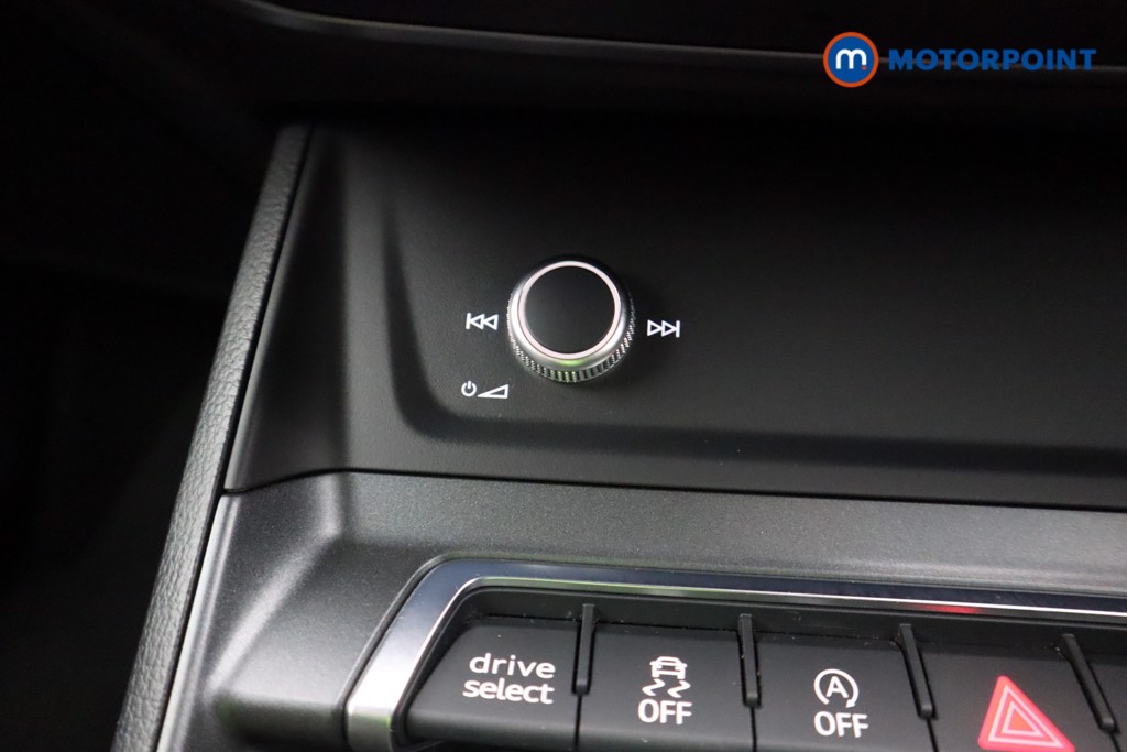 Audi Q3 S Line Manual Diesel SUV - Stock Number (1602532) - 16th supplementary image