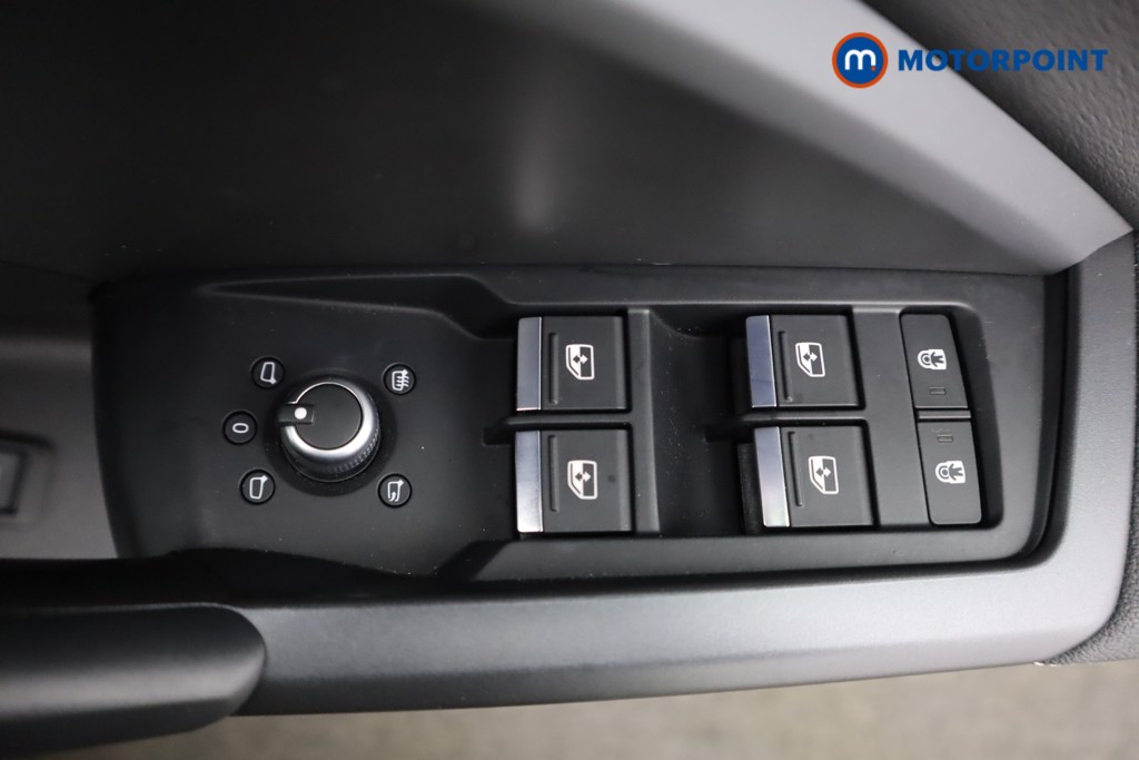 Audi Q3 S Line Manual Diesel SUV - Stock Number (1602532) - 24th supplementary image