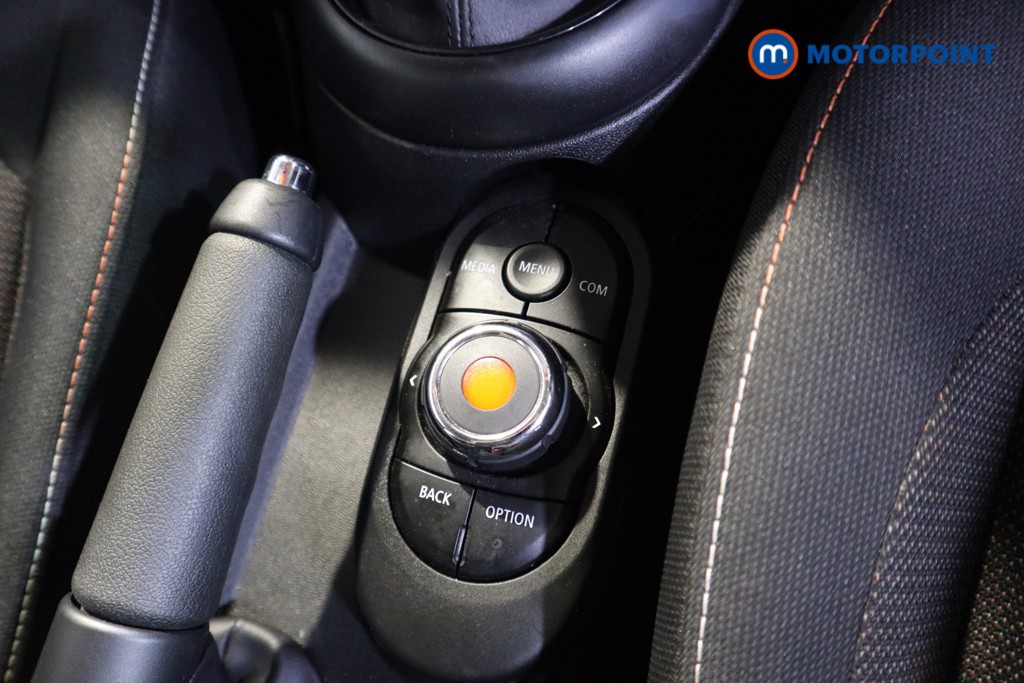 Mini Hatchback Cooper Automatic Petrol Hatchback - Stock Number (1563059) - 8th supplementary image