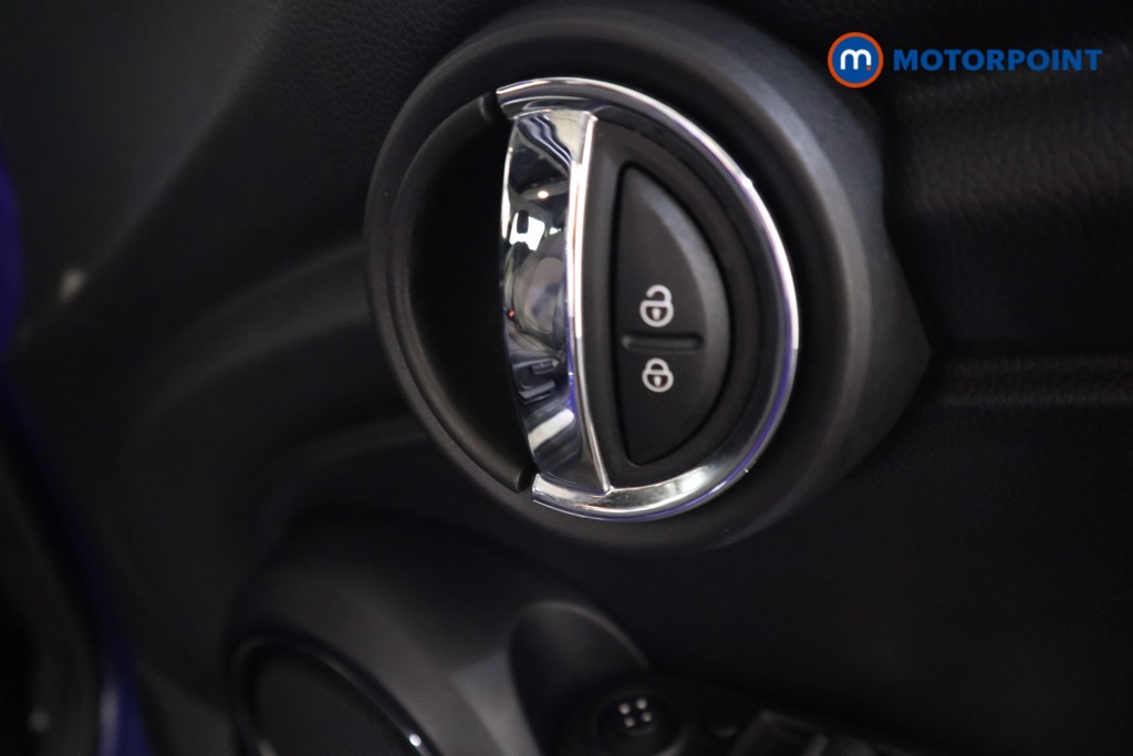 Mini Hatchback Cooper Automatic Petrol Hatchback - Stock Number (1563059) - 12th supplementary image