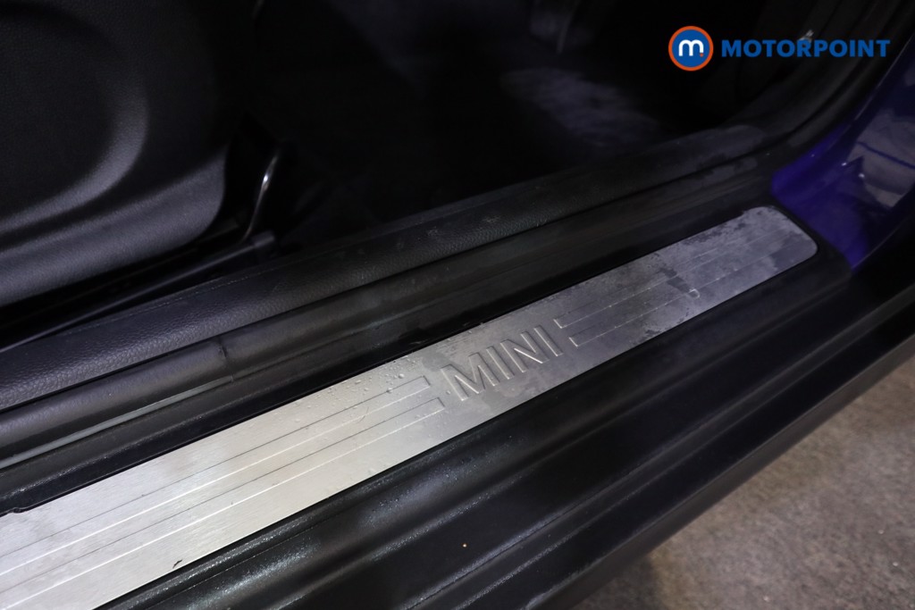 Mini Hatchback Cooper Automatic Petrol Hatchback - Stock Number (1563059) - 13th supplementary image