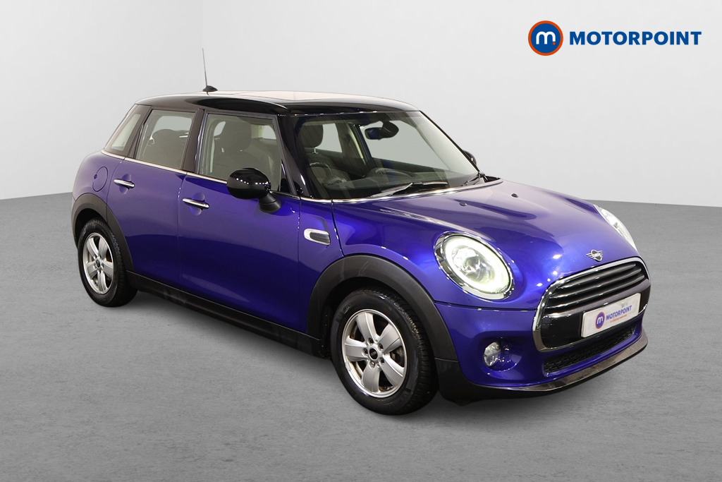 Mini Hatchback Cooper Automatic Petrol Hatchback - Stock Number (1563059) - Drivers side front corner