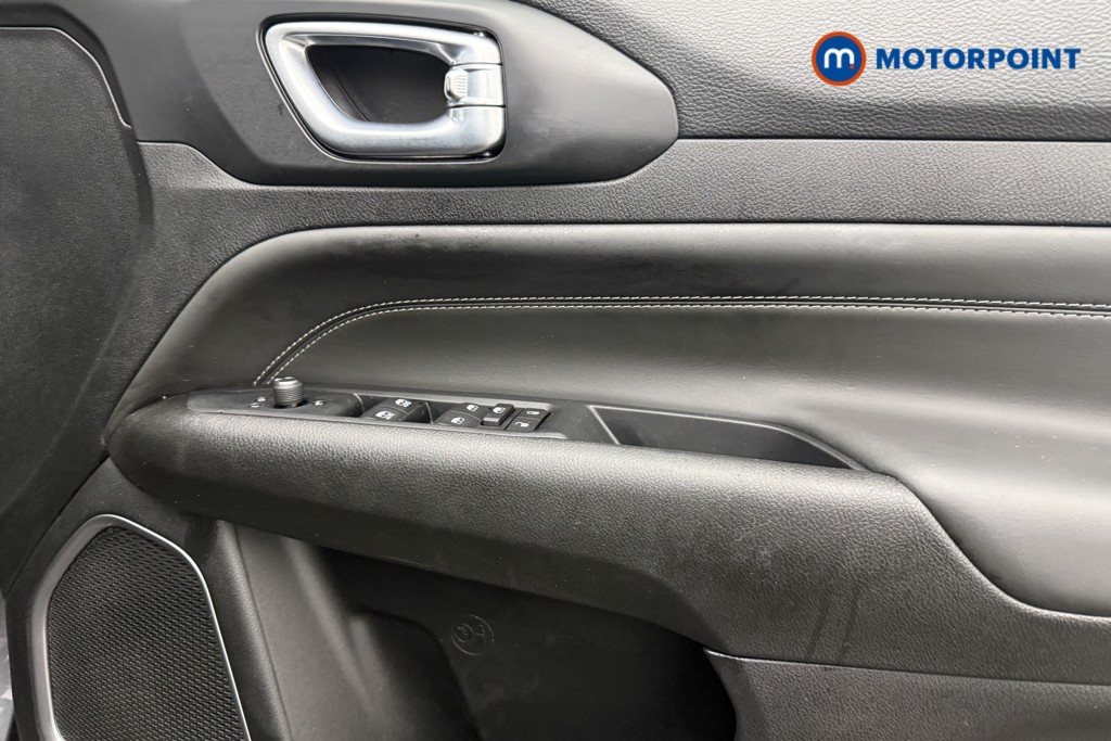 Jeep Compass Night Eagle Manual Petrol SUV - Stock Number (1587283) - 17th supplementary image