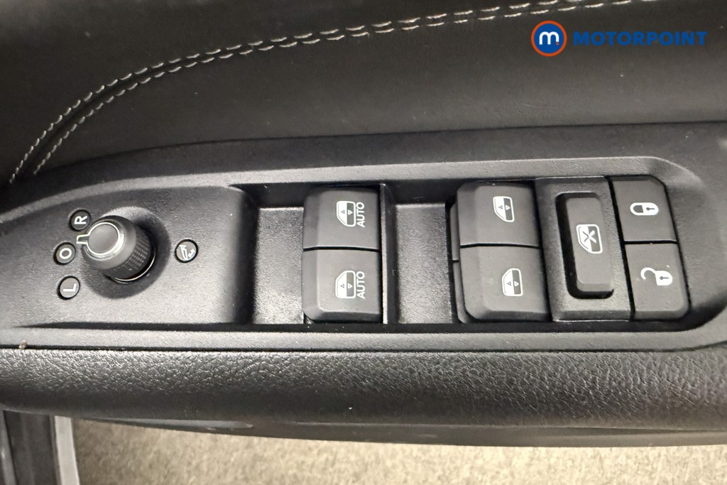 Jeep Compass Night Eagle Manual Petrol SUV - Stock Number (1587283) - 18th supplementary image