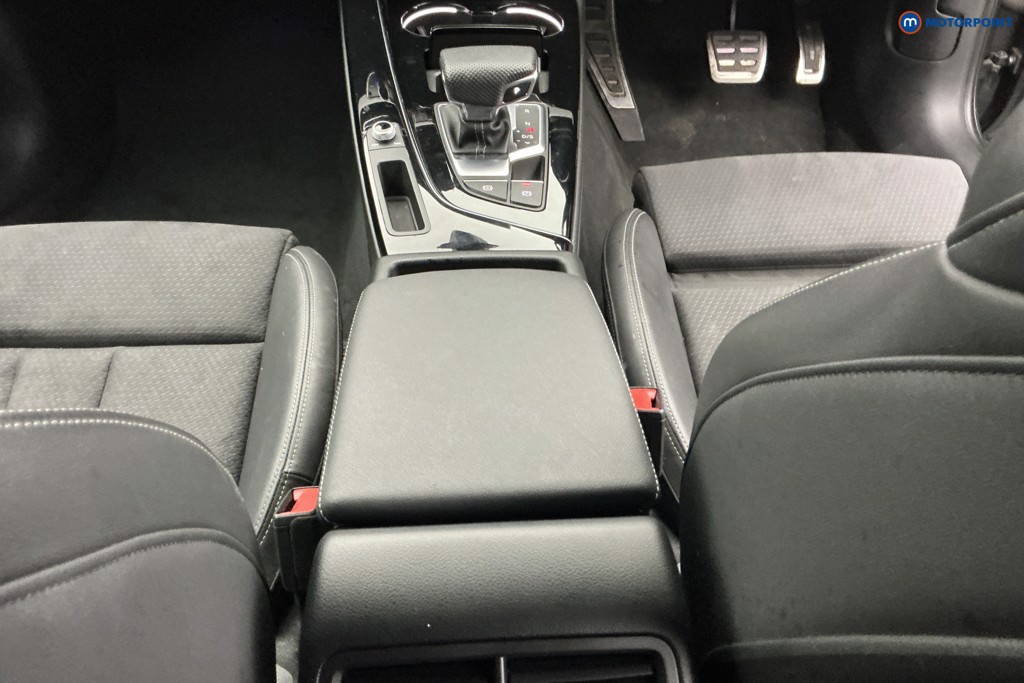 Audi A4 Black Edition Automatic Petrol Estate - Stock Number (1587682) - 11th supplementary image