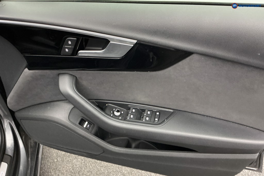 Audi A4 Black Edition Automatic Petrol Estate - Stock Number (1587682) - 21st supplementary image