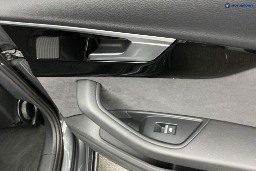 Audi A4 Black Edition Automatic Petrol Estate - Stock Number (1587682) - 24th supplementary image