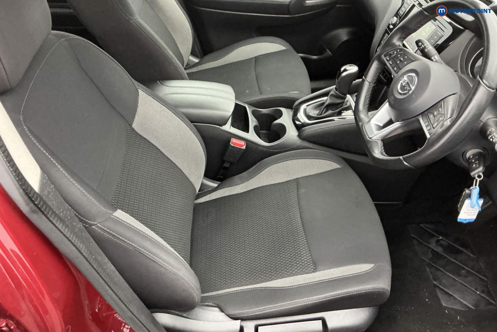 Nissan Qashqai Acenta Premium Automatic Petrol SUV - Stock Number (1587770) - 5th supplementary image