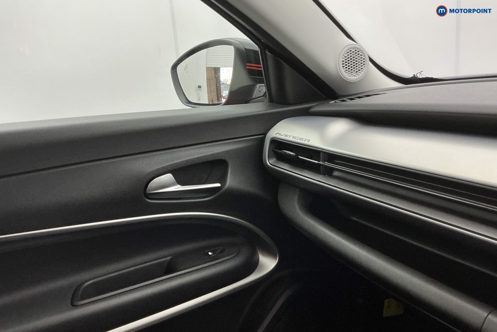 Jeep Avenger Summit Automatic Petrol SUV - Stock Number (1587775) - 18th supplementary image