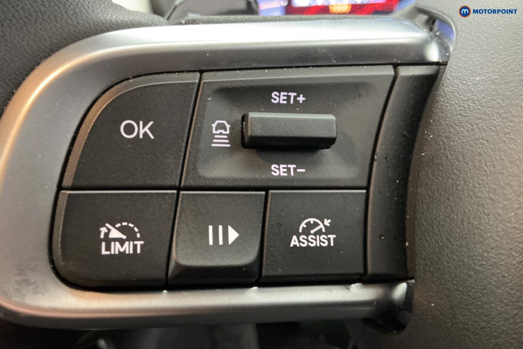 Jeep Avenger Summit Automatic Petrol SUV - Stock Number (1587775) - 19th supplementary image