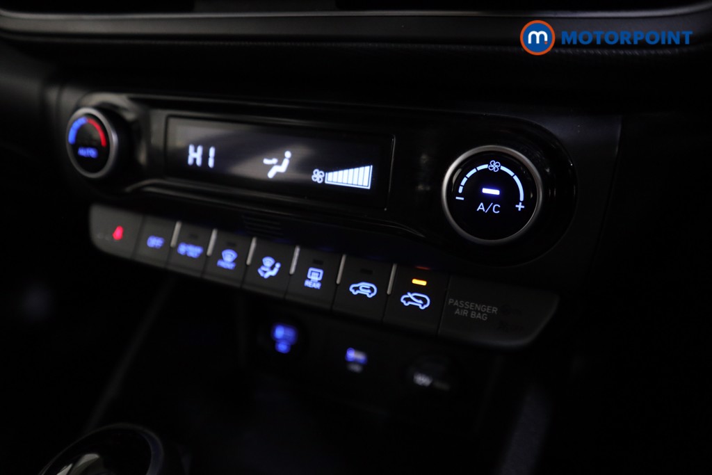 Hyundai Kona Se Connect Automatic Petrol-Electric Hybrid SUV - Stock Number (1592350) - 7th supplementary image