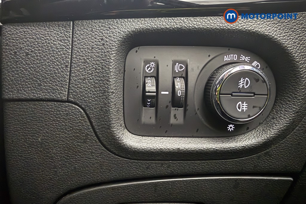 Vauxhall Astra Elite Nav Automatic Petrol Hatchback - Stock Number (1592648) - 16th supplementary image