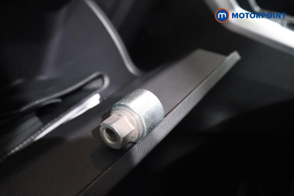 Volkswagen Polo Life Manual Petrol Hatchback - Stock Number (1593597) - 13th supplementary image