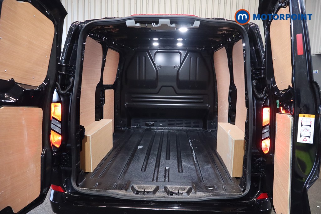 Ford Transit Custom Limited Automatic Diesel Panel Van - Stock Number (1594650) - 30th supplementary image